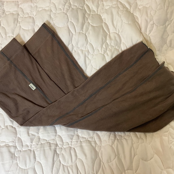 Typha ballet flared  legwarmers M - Picture 2 of 7